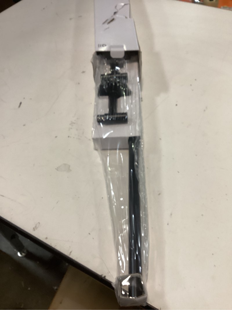 Condition photo showing Good Condition for Delta 75918-BL Trinsic 18 in. Towel Bar in Matte Black