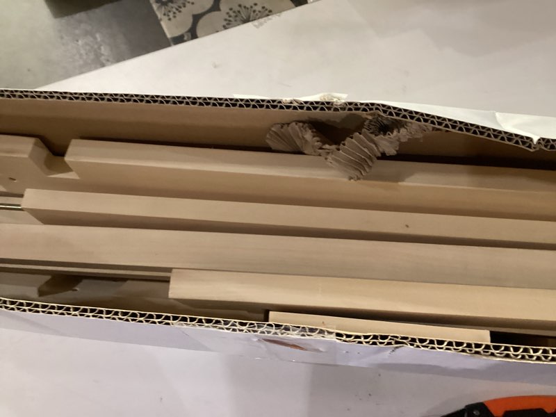 Condition photo showing Good Condition for The american legacy quilt frame