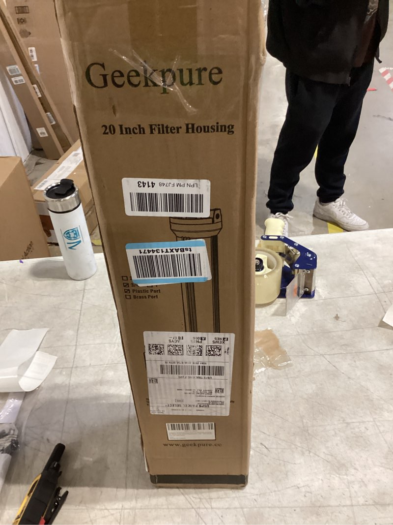 Condition photo showing New/Like New for Geekpure 20-Inch Blue Filter Housing for 2.5" x 20" Whole House Water Filtration System - 3/4"NPT Plastic Port