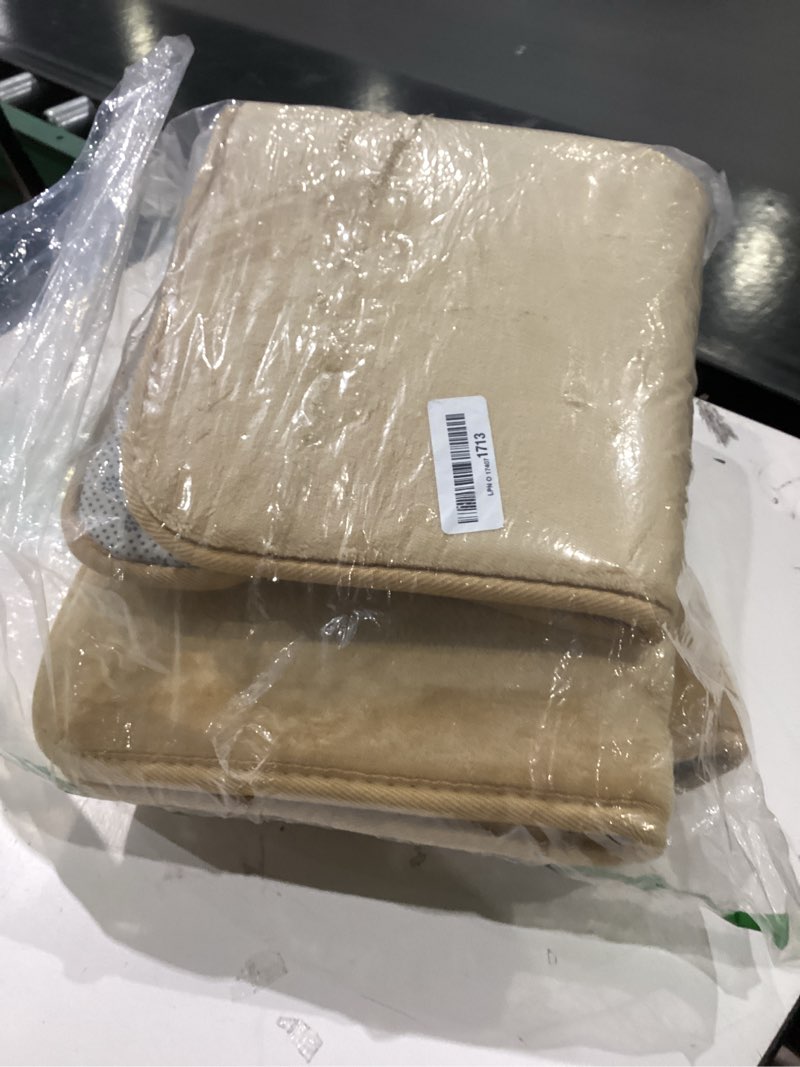 Condition photo showing Good Condition for clara clark bathroom rugs sets 3 piece, velvet memory foam bath mat - non-slip, machine washable bath rugs - dries quickly, ultra soft bath mats for bathroom, camel gold bathroom rug set