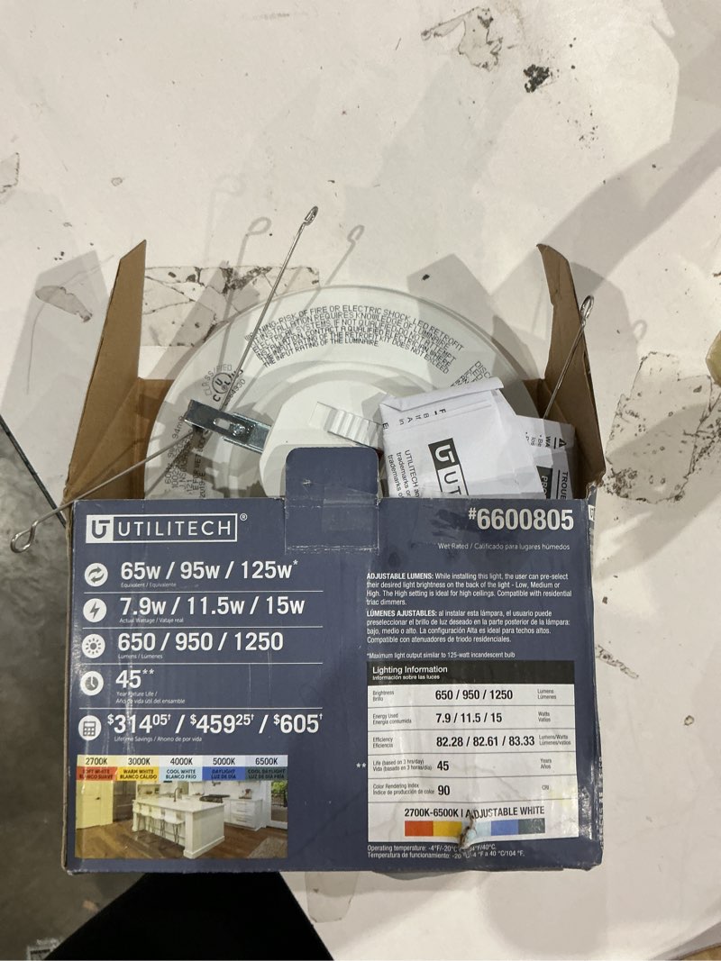 utilitech white 6-in 1250 -lumens switchable white round dimmable led wet rated recessed downlight