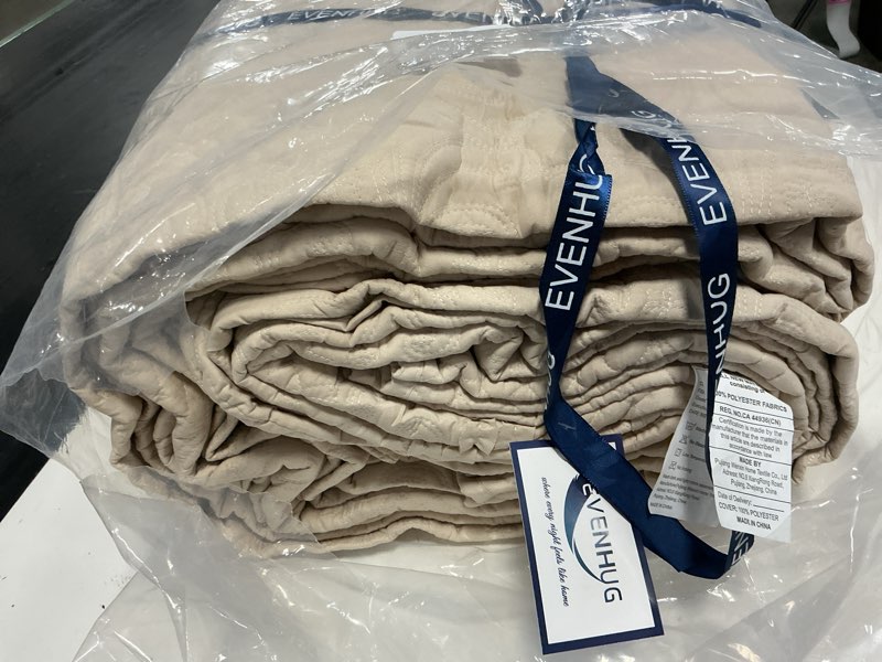 Condition photo showing Good Condition for avocado herringbone 3-piece organic cotton coverlet set