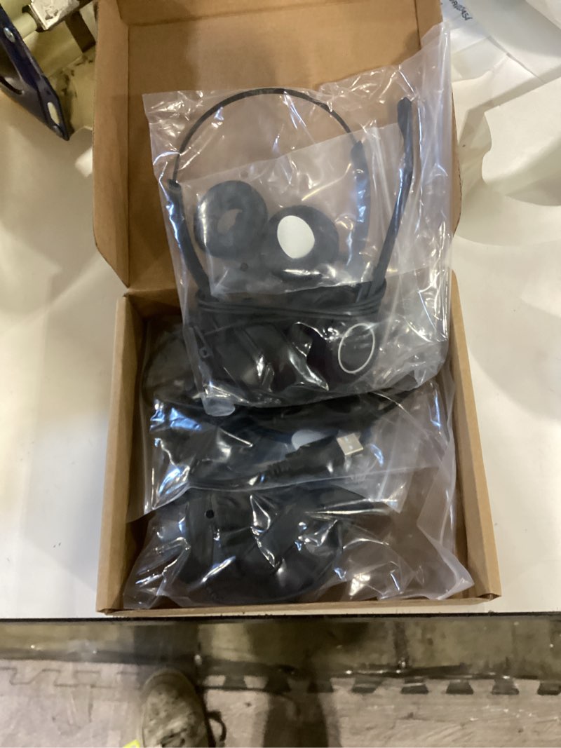 Condition photo showing Good Condition for vt 2 x plt-qd pro headsets with noise cancelling mic + 1 x usb y training cable - bundle for supervising, monitoring & team training (pc/mac) (binaural)