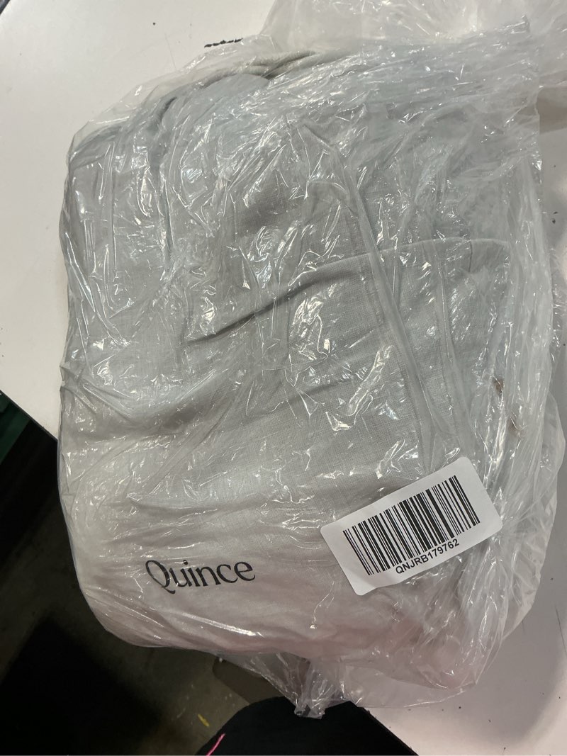 Condition photo showing Good Condition for european linen duvet cover set, king/cal king, light grey