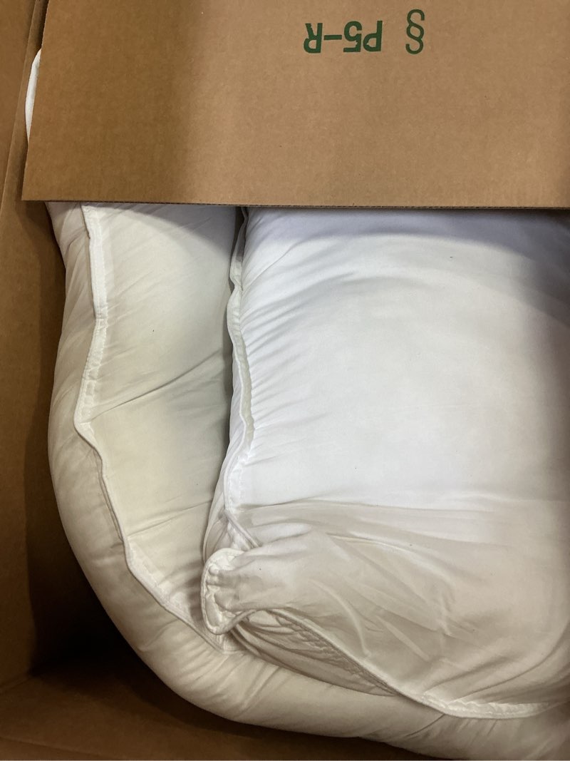 Condition photo showing Good Condition for amazon basics down alternative bed pillows, medium density for back and side sleepers, king, 2-pack, white, 36 in l x 20 in w king (pack of 2) medium pillow