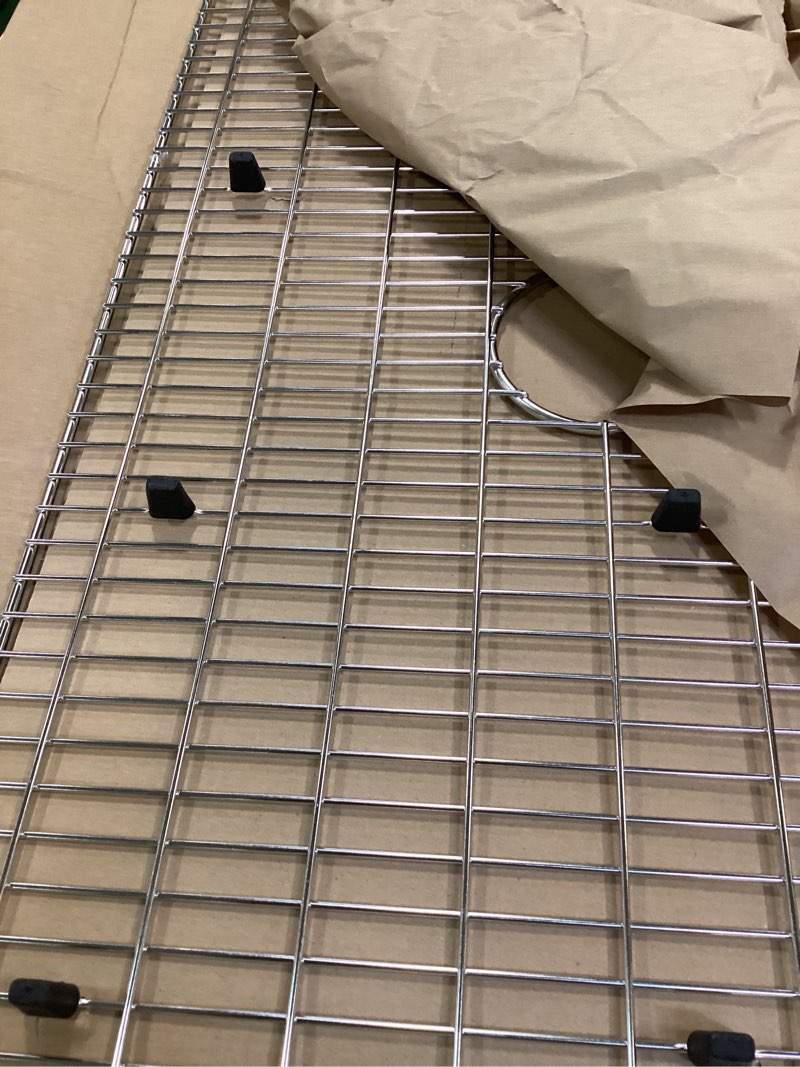 Condition photo showing Good Condition for Elkay CTXBG2914 Crosstown 28-7/8" L x 14-3/8" W Stainless Steel Basin Rack - Stainless Steel