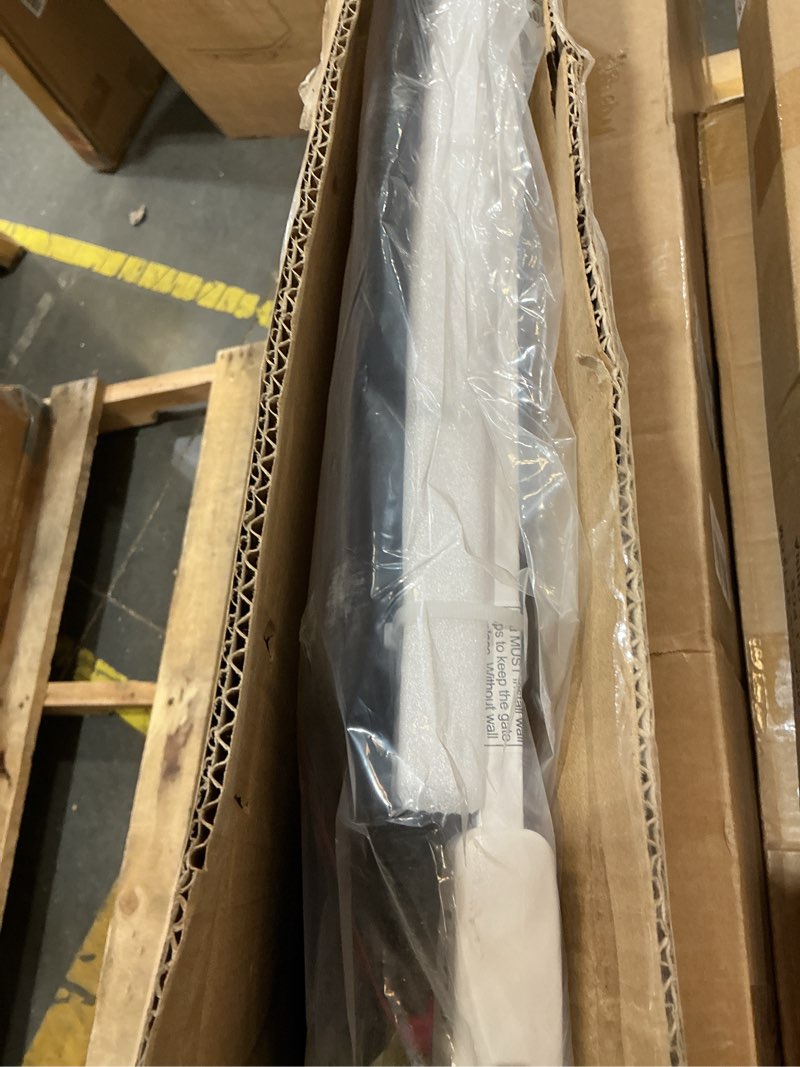 Condition photo showing Good Condition for keny 29"-42.5" baby gate for stairs, auto close safety dog gate, pressure mounted easy walk through pet gate for doorways, durable stair gate, 30" tall, white white 29-42.5"wide, 30"tall