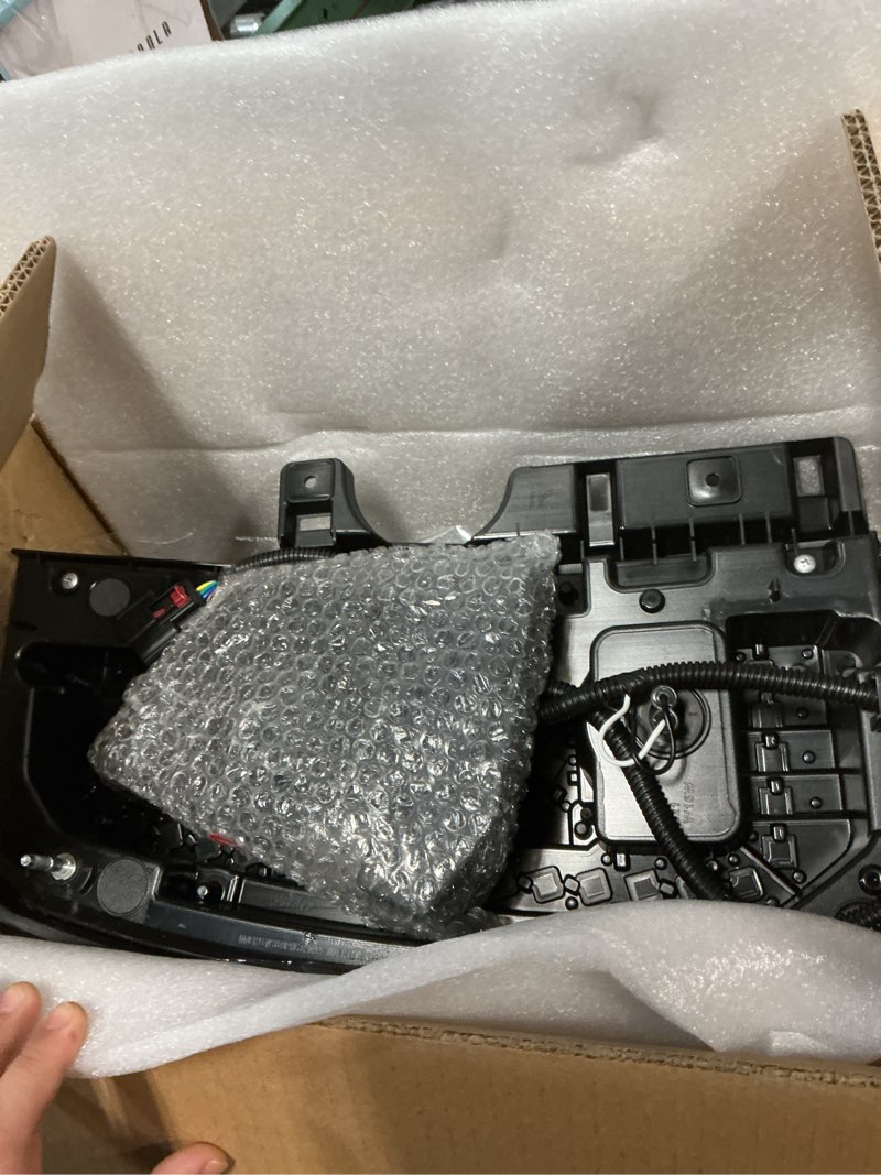 Condition photo showing Good Condition for Tail Lights Assembly Compatible with GMC Yukon XL 2015 2016 2017 2018 2019 2020 LED Right Passenger Side Taillight Brake Turn Signal Assembly With Bulb Replaces 23380460 84536243 GM2801268