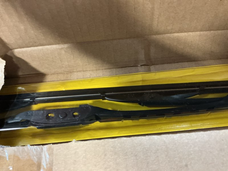 Condition photo showing Good Condition for rain-x 820250 weatherbeater wiper blades, 26" and 22" windshield wipers (pack of 2), automotive replacement windshield wiper blades that meet or exceed oem quality and durability standards 26" and 22" pack of 2