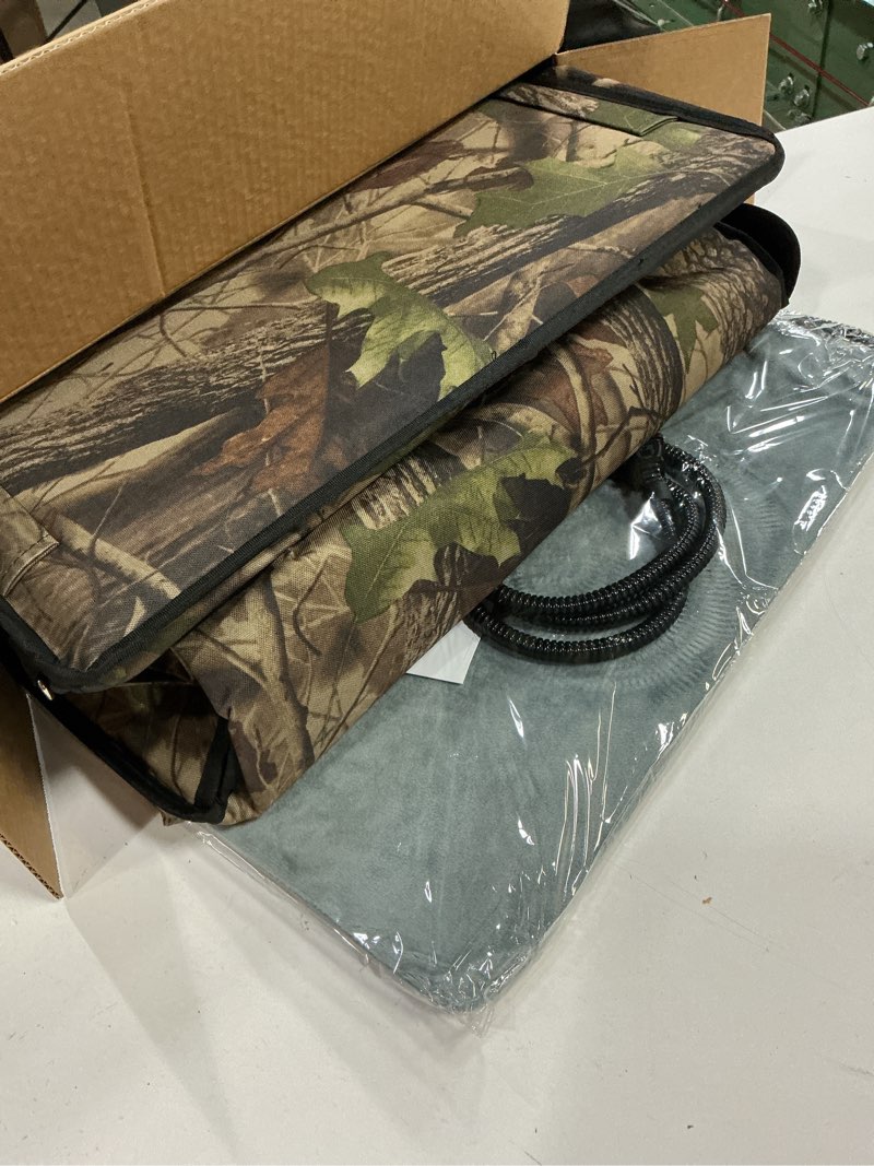 Condition photo showing New/Like New for Heated Cat House for Outside Cat in Winter, Insulated Outdoor Feral Cat Shelter with Cat Heating Pad, 2 Doors,Elevated Waterproof Heated Kitty House (Camouflage, 21.5"x16.5"x18") camouflage Cat House 04