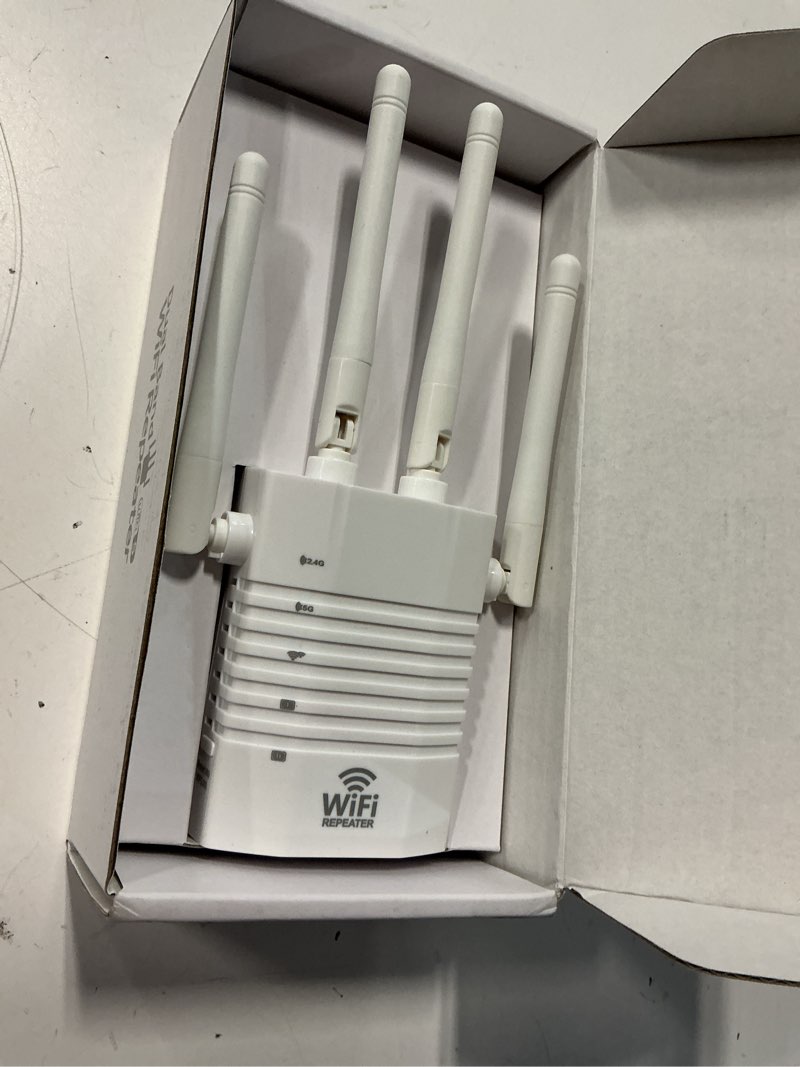 Condition photo showing Good Condition for dual band 5ghz/2.4ghz wifi extender,1200mbps wifi extender signal booster 12880 sq.ft coverage, easymesh & 105 device support