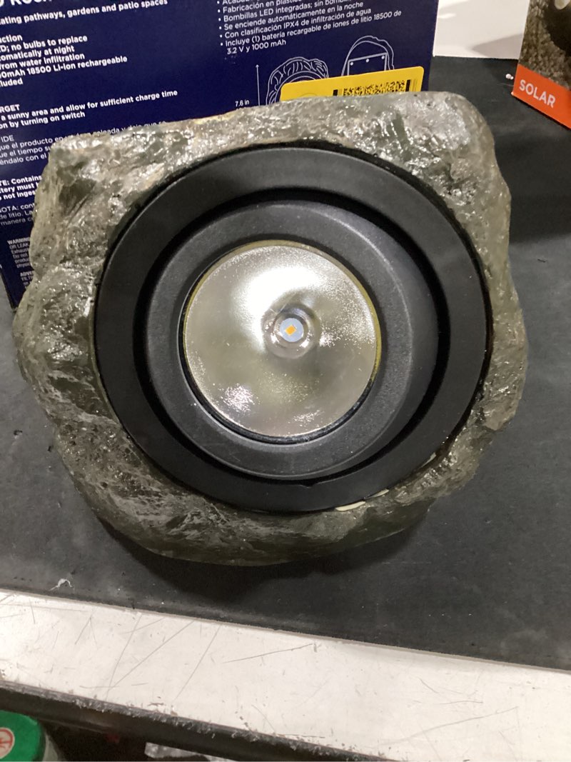 Condition photo showing Good Condition for harbor breeze 40 -lumens gray solar led outdoor path light with dusk-to-dawn sensor 3000-k model #fls01gr