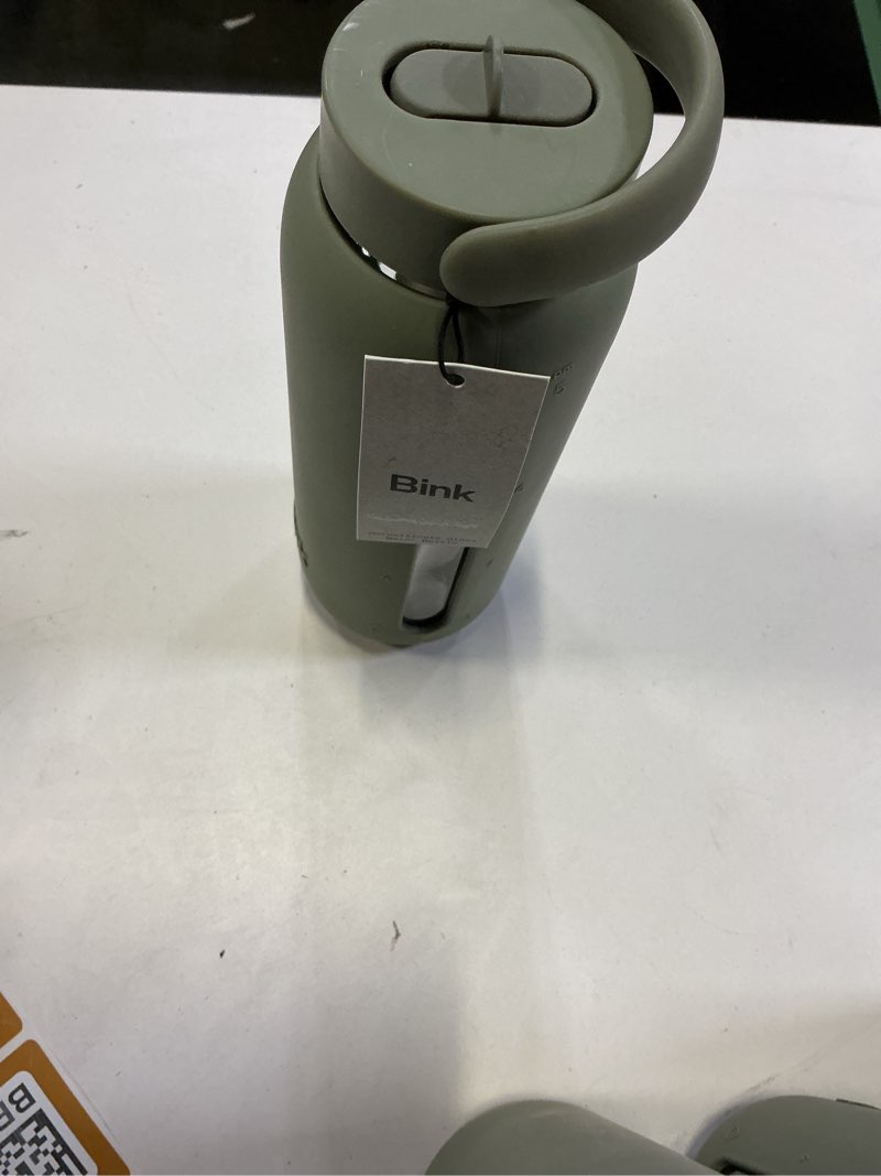 Condition photo showing New/Like New for bink flip cap 21oz green