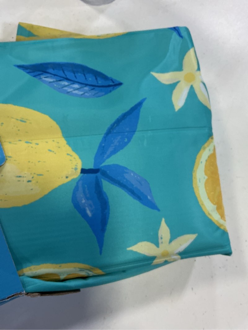 Condition photo showing Good Condition for vibrant life pet gel cooling mat, multicolor
