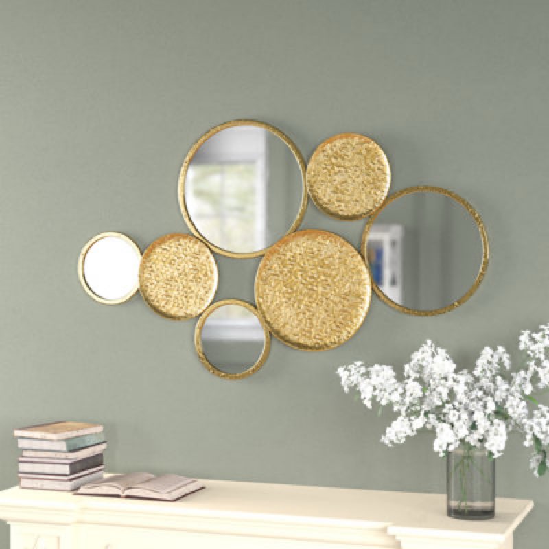 Takaiyah Mirror Set