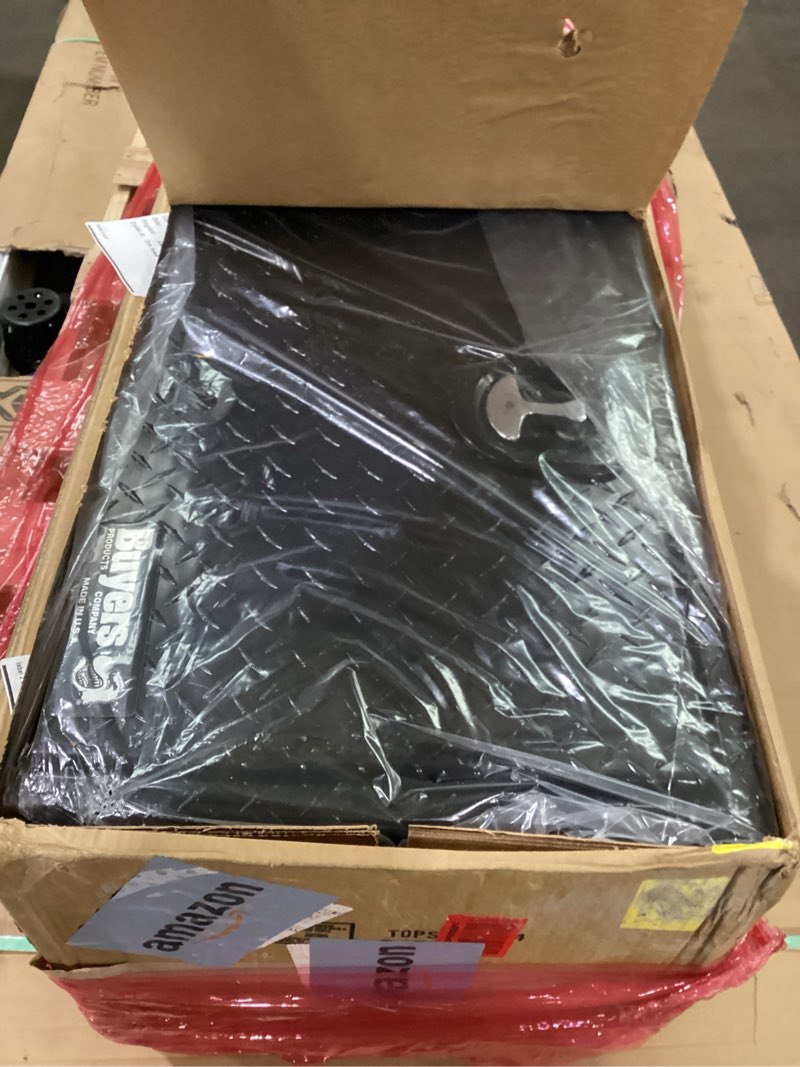 Condition photo showing New/Like New for Buyers Products Black Diamond Tread Aluminum Topsider Truck Box w/T-Handle Latch (18x16x96 Inch)