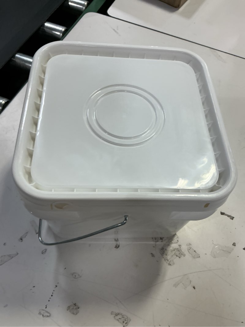 Condition photo showing New/Like New for SCITOO Snow Chains for Car Pickup Trucks SUV,Quick Easy Installation Tire Traction Chain,Adjustable Universal Emergency Anti-Skid Thickening Tire Chains Width 255 265 275 285(16" 17" 18" 20")-Set of 2 Tire Size:255-285mm