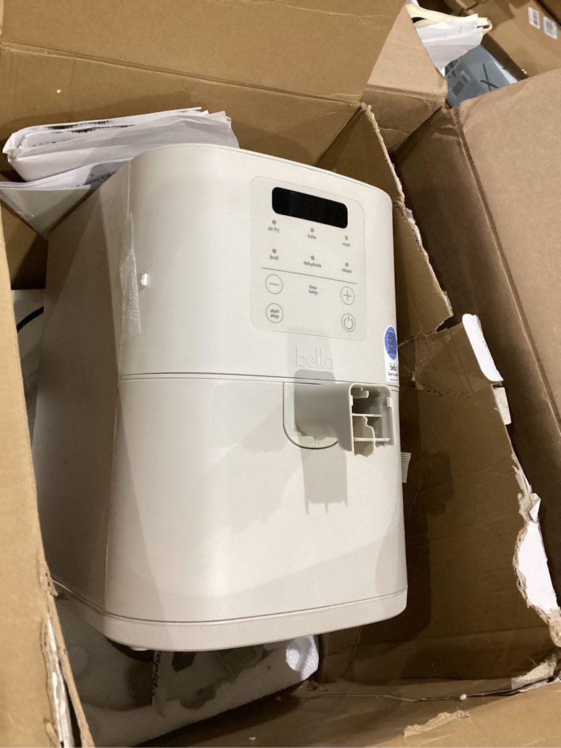 Condition photo showing As Is for bella 4qt slim air fryer, fits-anywhere™ kitchenware, evergood™ ceramic nonstick coating, adjustable temperature, 6 preset cooking options, 60 min auto shutoff w audible tone, 3.3lb capacity, oatmilk 4 qt oatmilk