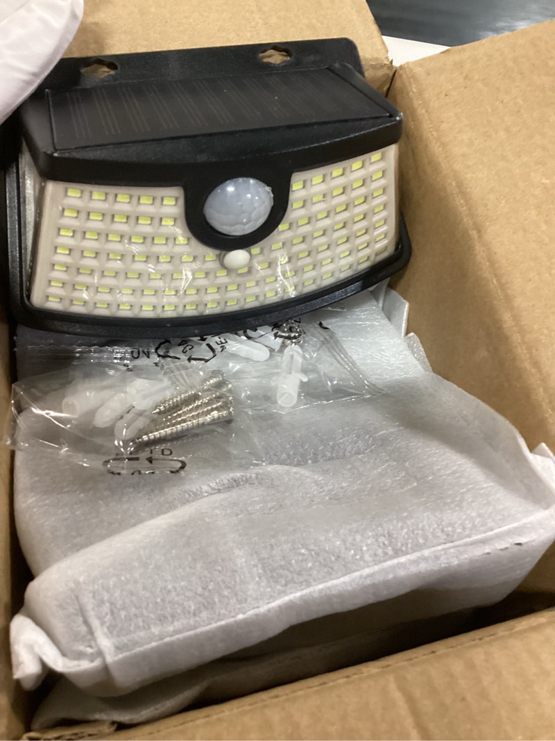 Condition photo showing Good Condition for aootek new solar motion sensor lights 120 leds with lights reflector,270° wide angle, ip65 waterproof, step lights for front door, yard, garage, deck (black, daylight white, 6-pack) black shell-daylight white 6 pack