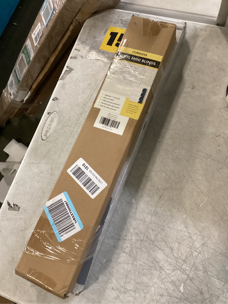 Assorted window blinds