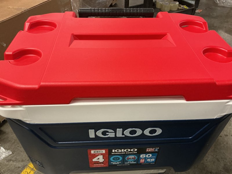 Condition photo showing Good Condition for igloo 60-quart rolling ice chest cooler - texas edition