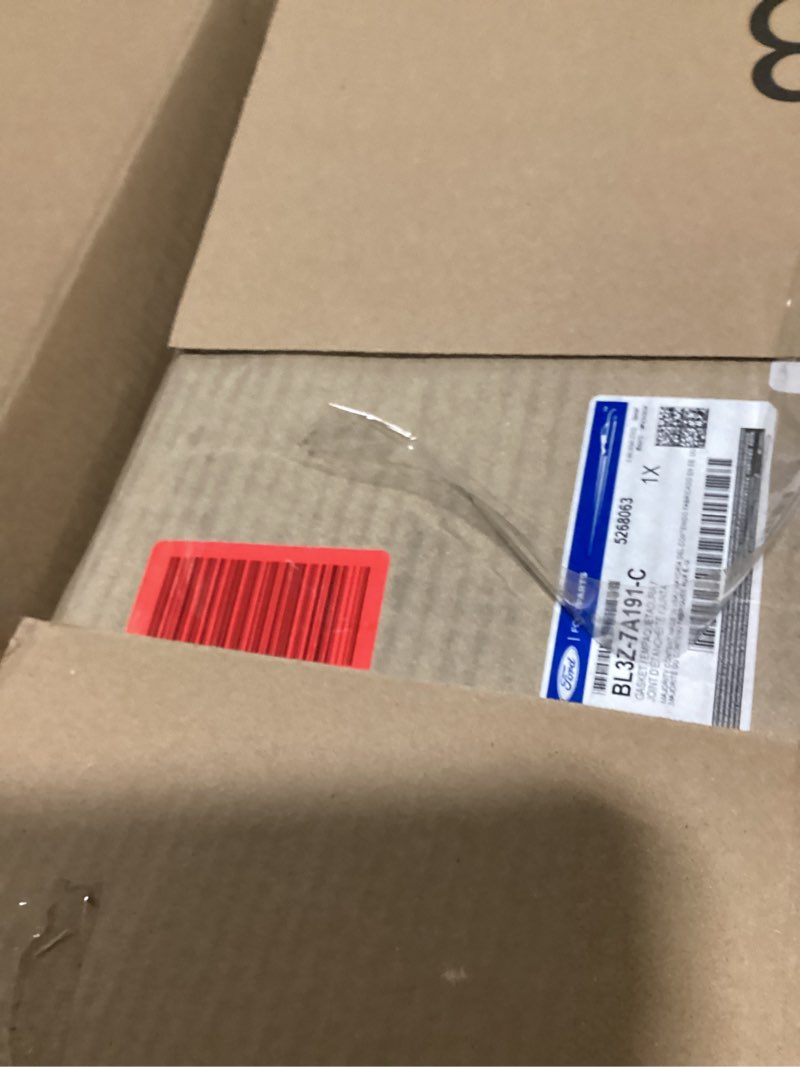 Condition photo showing Good Condition for Genuine Ford Parts - Gasket (BL3Z-7A191-C)