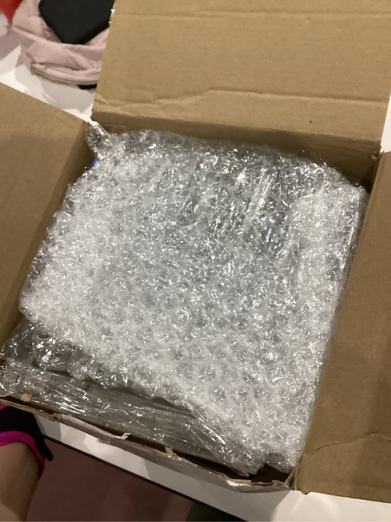 Condition photo showing Good Condition for Handepo 20 Pcs Acrylic Picture Frame Bulk Clear Acrylic Photo Frame Magnetic Desktop Display Double Sided 20 mm Thickness Freestanding for Bedroom Living Room Home Office(4 x 6) 4 x 6"