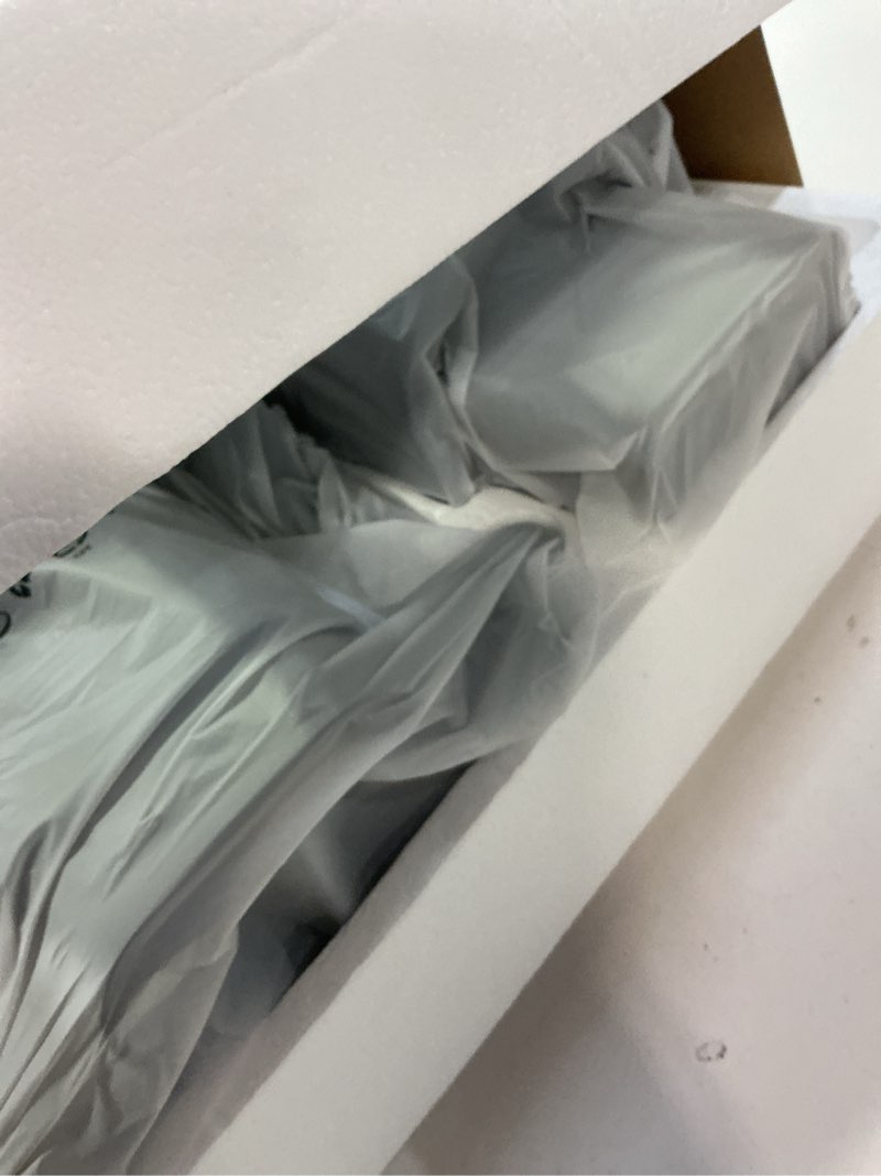 Condition photo showing New/Like New for pantrymade juicer machines, cold press juicer for whole fruits and vegetables, slow masticating for high juice yield, 5.5" large feed chute, easy to clean, bpa free, powerful brushless motor, black