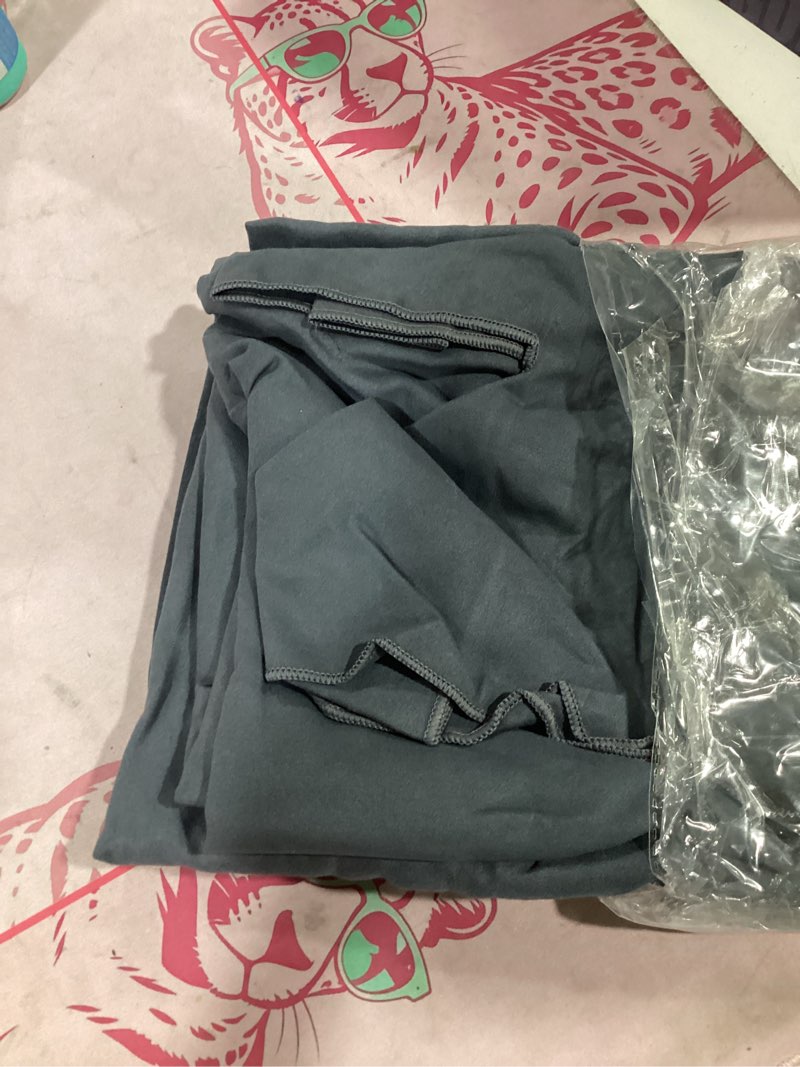 Condition photo showing New/Like New for bbto 2 pack car seat cover towel, universal seat protectors for cars trucks and suvs, non slip seats cover towels for gym workout, running, swimming, beach and hiking(grey)