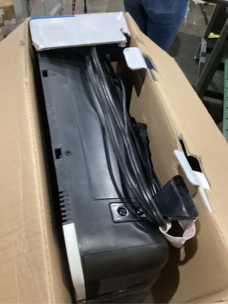 utilitech 1500-watt 120 -volt heater fan heater ( 14.76-in l x 16.93-in h grille )