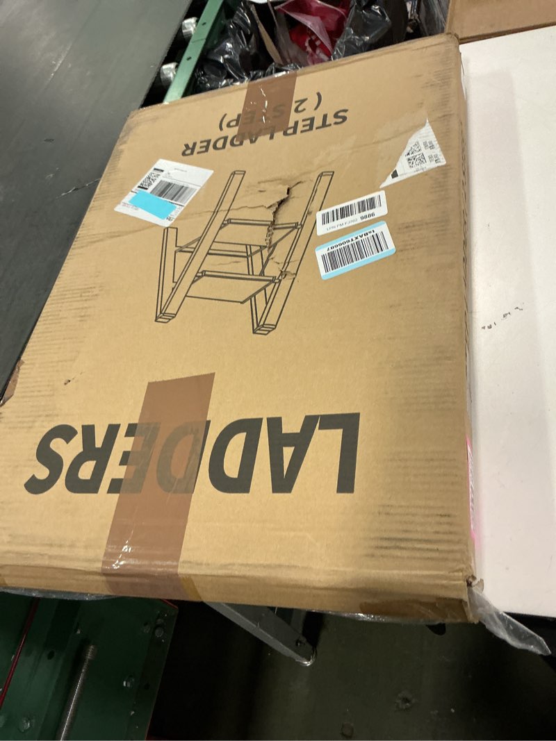 Condition photo showing New/Like New for Taranta 2 Step Ladder,Aluminum Lightweight Folding 2 Step Stool with Anti-Slip Wide Pedal,330lbs Capacity Step Ladder for Household,Kitchen,Office - Gold Gold 2 Step