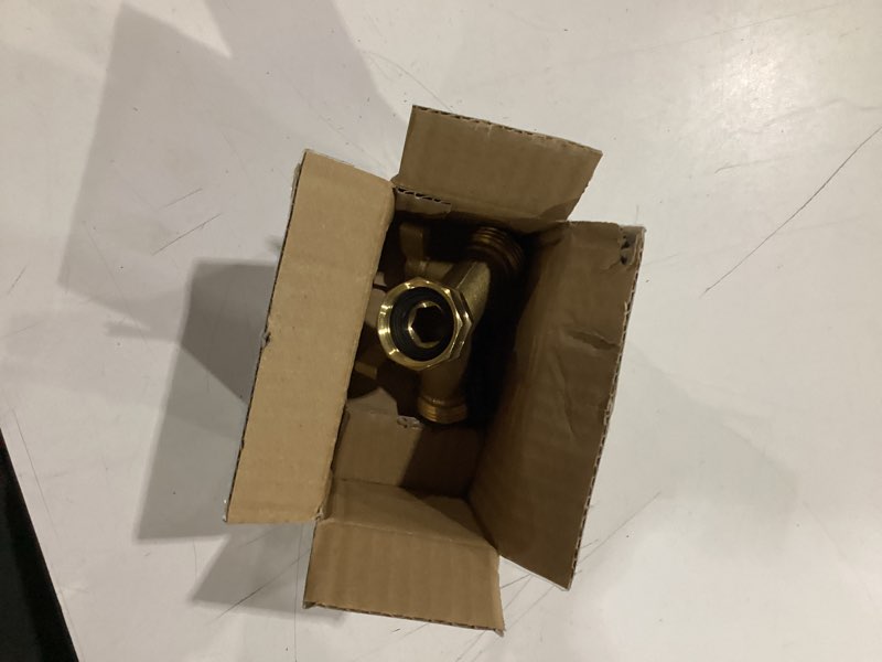 Condition photo showing New/Like New for garden hose splitter 2 way heavy duty, outdoor faucet splitter 2 way, solid brass spigot splitter hose y splitter with shutoff valve 2 way 1 pcs