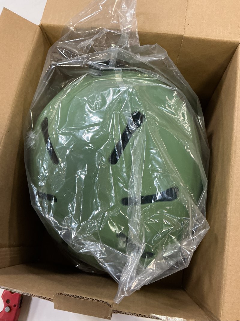 Condition photo showing Good Condition for Retrospec Comstock Ski Helmet - Snowboard Helmet for Adults & Youth - Adjustable Fit Snow Helmet with Protective Shell and Breathable Vents for Men, Women, Boys & Girls Matte Forest M/L: 59-62cm