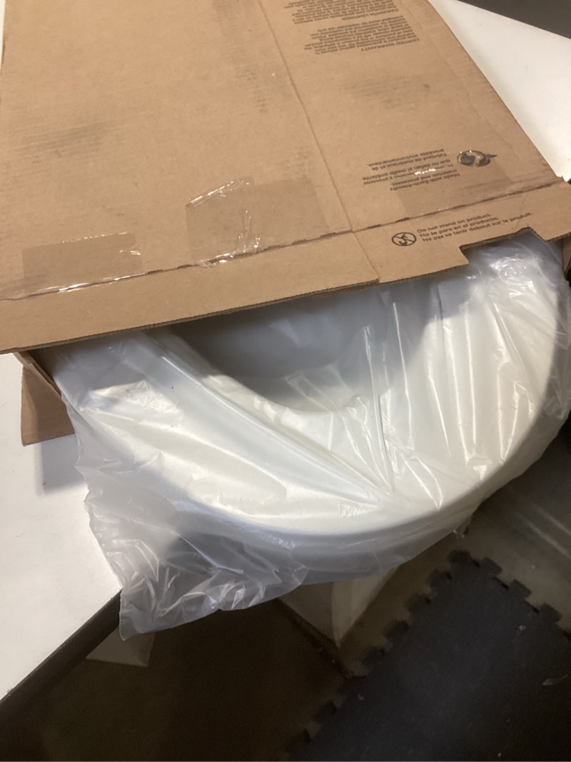 Condition photo showing Good Condition for bemis 7300slec slow close toilet seat, easy clean hinges and durable plastic seat, made in usa, elongated, white