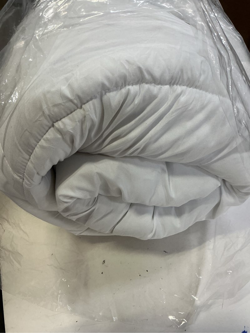 Condition photo showing Good Condition for mattress topper king,extra thick mattress pad cover for back pain,cooling mattress protector with 8-21 inch deep pocket,overfilled down alternative filling white king