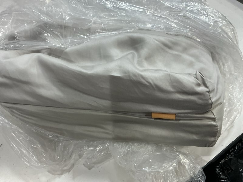 Condition photo showing Good Condition for quince bamboo sheet set ( king)