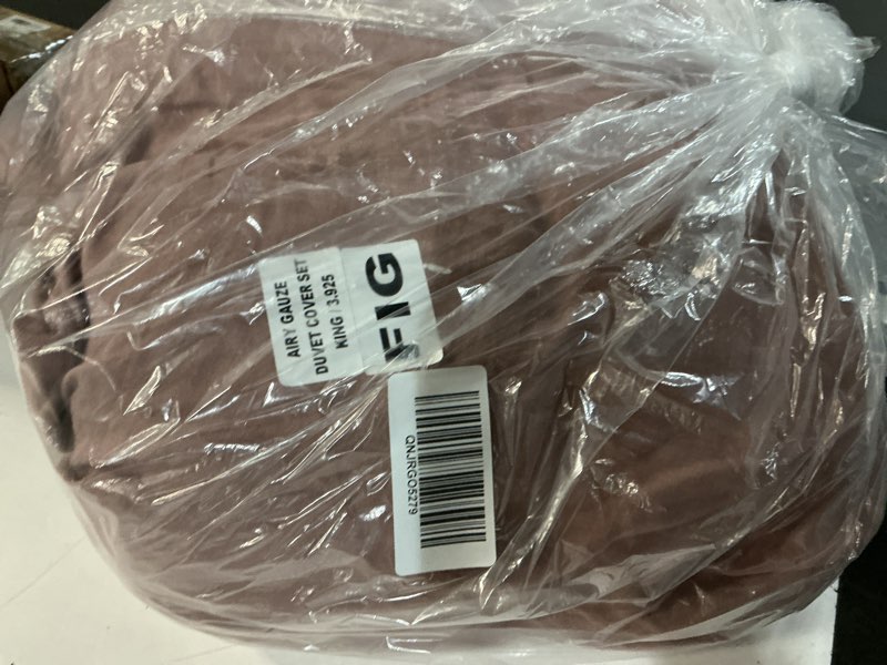 Condition photo showing Good Condition for organic airy gauze duvet cover set color fig. king
