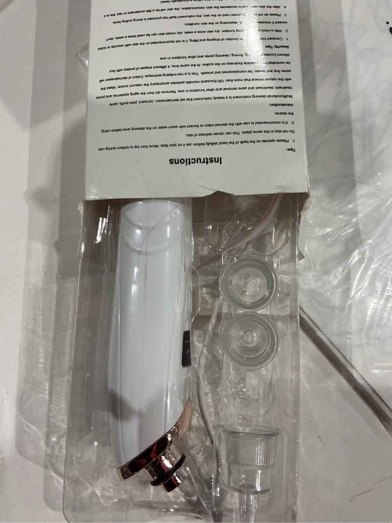 2026 pore vacuum, usb rechargeable blackhead remover vacuum,3 levels adjustable pore vacuum blackhead remover, with 5 suction power,6 probes,face vacuum pore cleanser for women & men-white