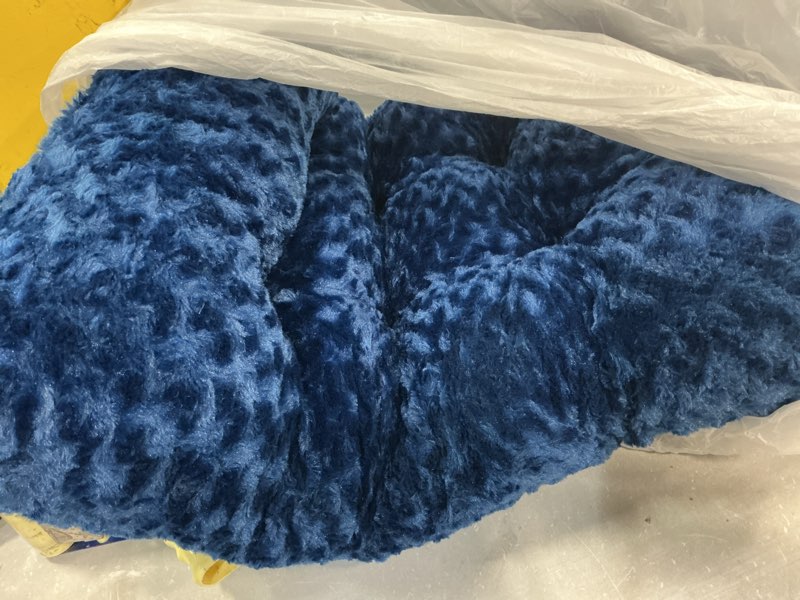 Condition photo showing Good Condition for ksiia washable dog bed comfy dog crate pad deluxe plush pet bed non-slip kennel pad for large dogs, 35" x 23", blue blue 35.0"l x 23.0"w x 3.5"th