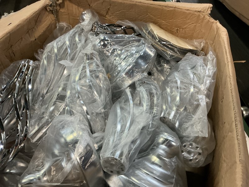 Condition photo showing Good Condition for rtteri 20 pcs metal flower arrangement stand wedding flower centerpieces stand elegant metal vase candelabra candle holder for wedding reception table decor party hotel home decor (silver,medium) silver medium 20