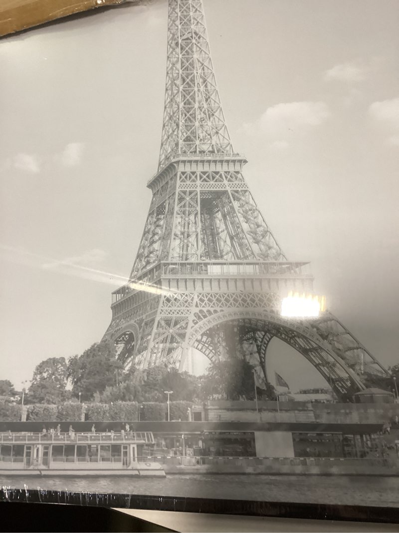 https://lotting-media.assets.bidfta.com/lotting_f1c4665f-db4a-4860-9b36-e58b18f50d01
