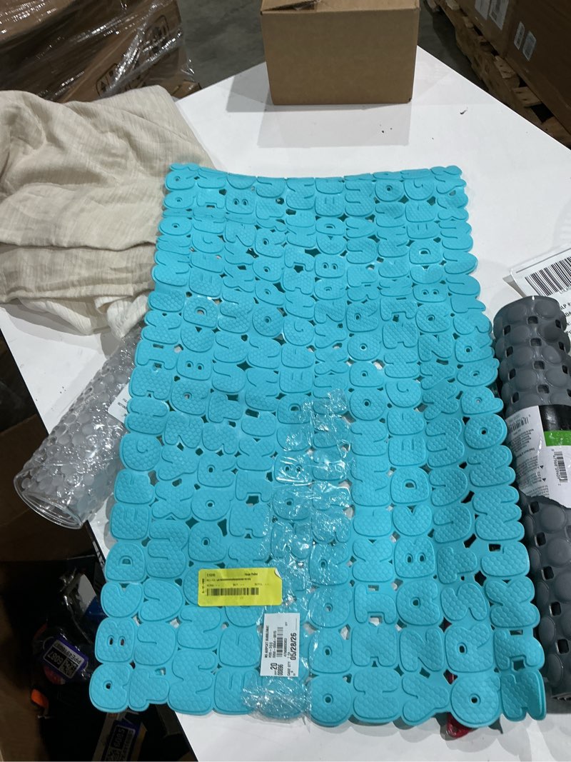 Condition photo showing Good Condition for mainstays abc rubber bathtub mat, blue, 15" x 27", 100% grs material