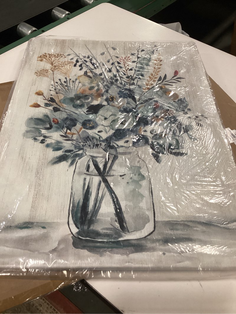 Condition photo showing New/Like New for Hardy Gallery Abstract Flower Painting Wall Art: Botanical Flower Bouquet in Crystal Vase Picture Print on Wrapped Canvas for Home Kitchen (24'' x 18'' x 1 Panel) Floral wall art 24"L x 18"W