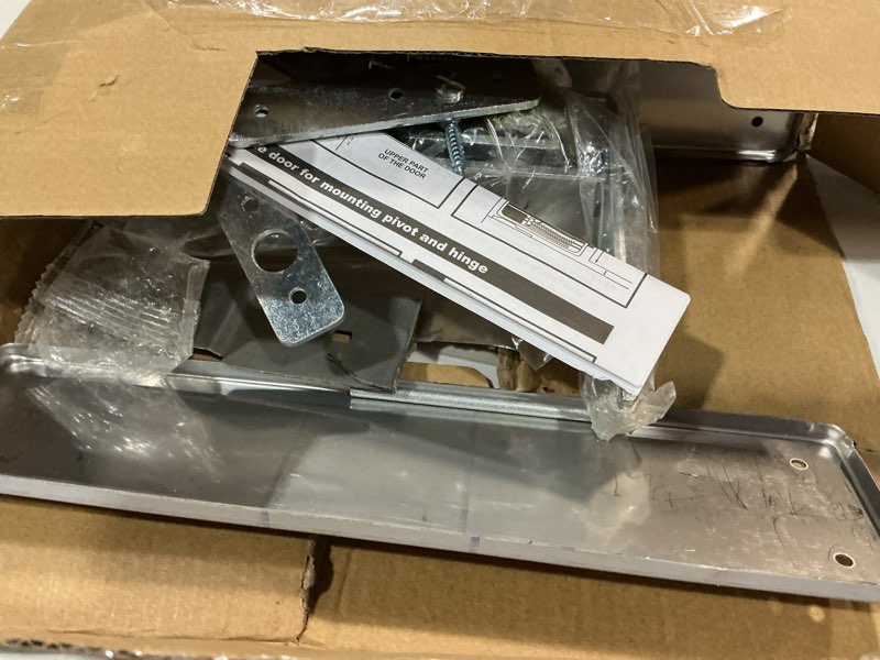 Condition photo showing New/Like New for double action spring hinges -swinging door hinge -pivot hinge?with cover plates,with self-closing and stop for wooden doors?load max 100lb door