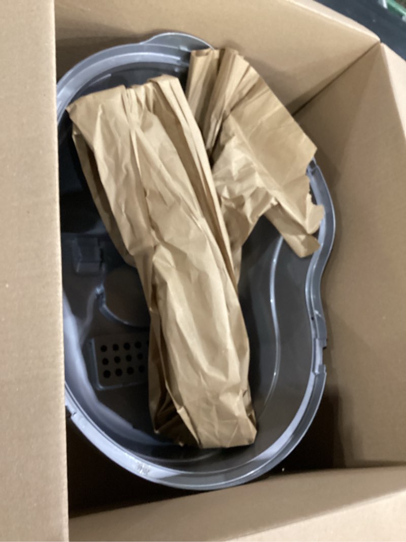 Condition photo showing Good Condition for nature’s miracle hooded flip top litter box for cats, with built-in odor control charcoal filter silver/grey