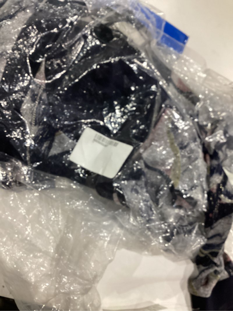 R&M Richards Women's Plus Size Navy/Silver Shimmer Ensemble