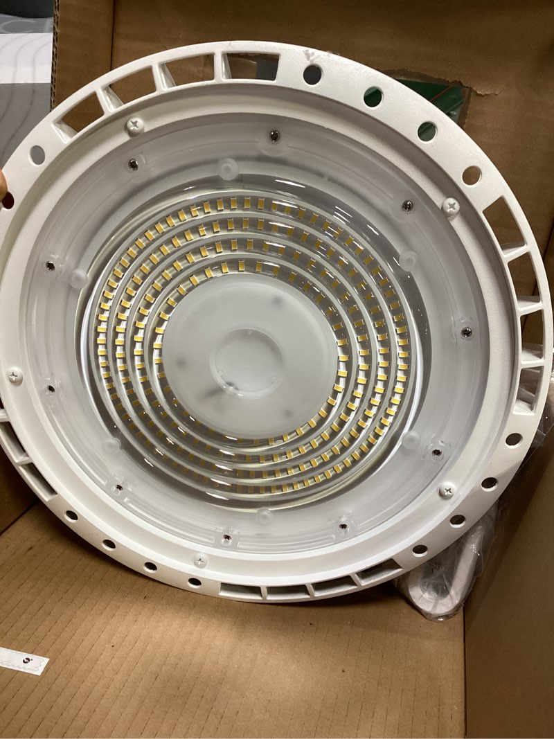 Condition photo showing Good Condition for utilitech 11.81-in x 11.81-in 18000 -lumen 5000-k daylight led high bay light