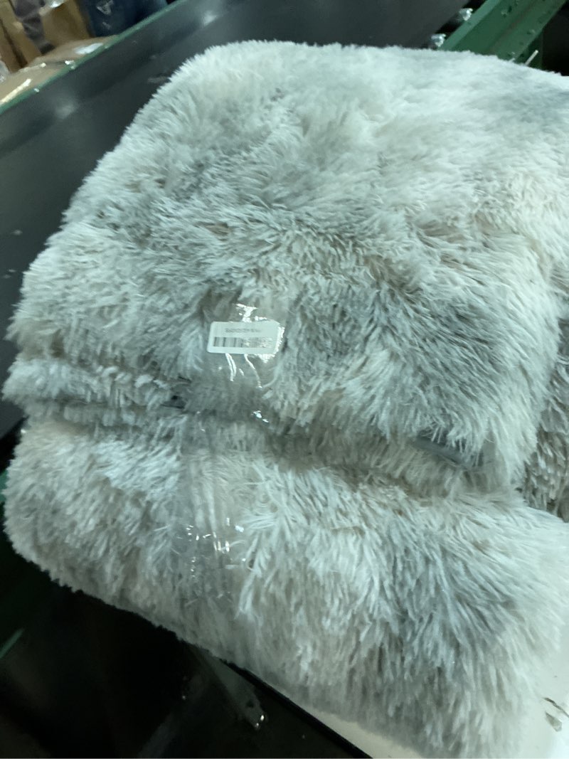 Condition photo showing Good Condition for 8x10 Area Rugs for Living Room Bedroom, Large Area Rug Shag Shaggy Carpet Soft Plush Furry Bedside Rug, Rugs for Home Decor (Light Grey Tie-Dyed, 8x10 Feet) 8' x 10' (Rectangular) Light Grey Tie-dyed