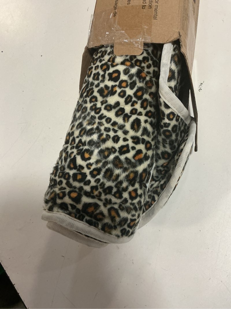 Condition photo showing Good Condition for deepsoon heating pad,electric heating pads for back,neck,moist heating pad for abdomen shoulder knee legs,dry/moist heat&auto shut off,fathers day dad gifts for men birthday,leopard print,33x17 inch leopard print 33x17 inch