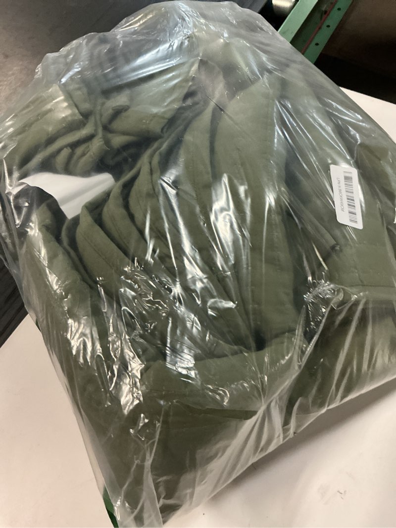 Condition photo showing Good Condition for wrensonge queen quilt-3 pieces lightweight bedspreads olive green queen size quilt bedding set for all seasons, soft summer coverlet with 2 pillow shams suitable for bed & couch olive green full/queen (90"x 94")